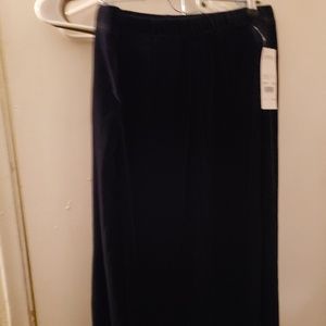 Long black skirt